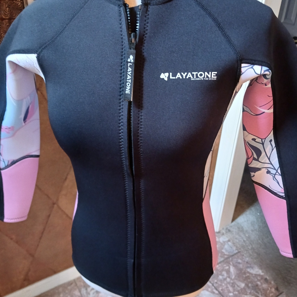 LAYATONE Wetsuit Top Long Sleeve Zip Up Women's Black Multi-Colored Size XSmall